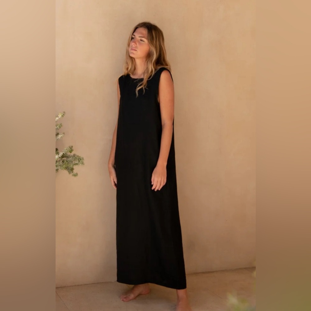 Sauths Carmen Black Linen Dress - size L